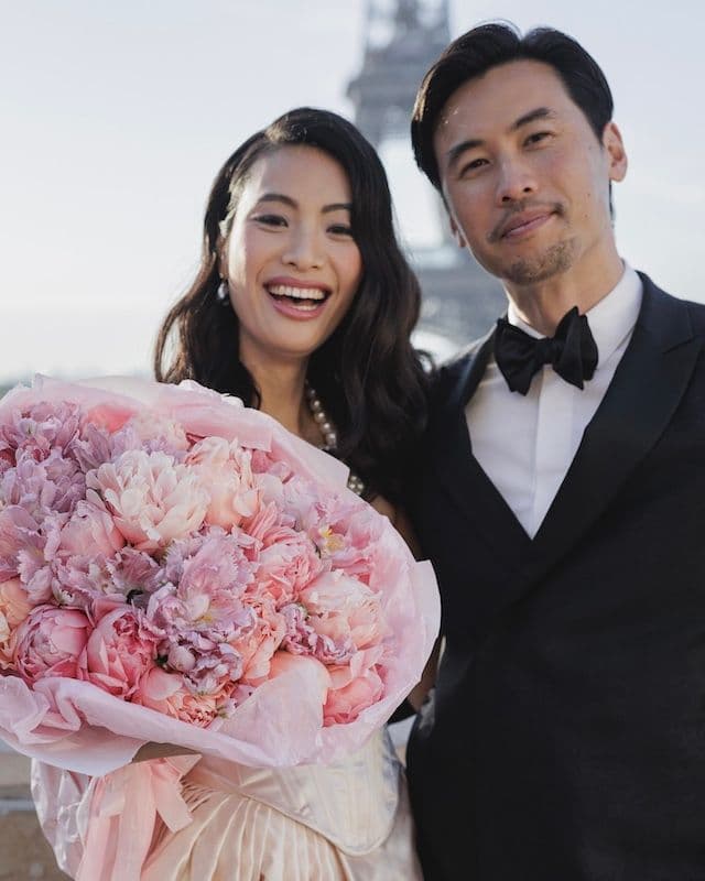 Bouquet de fiançailles – Tulipes et pivoines roses