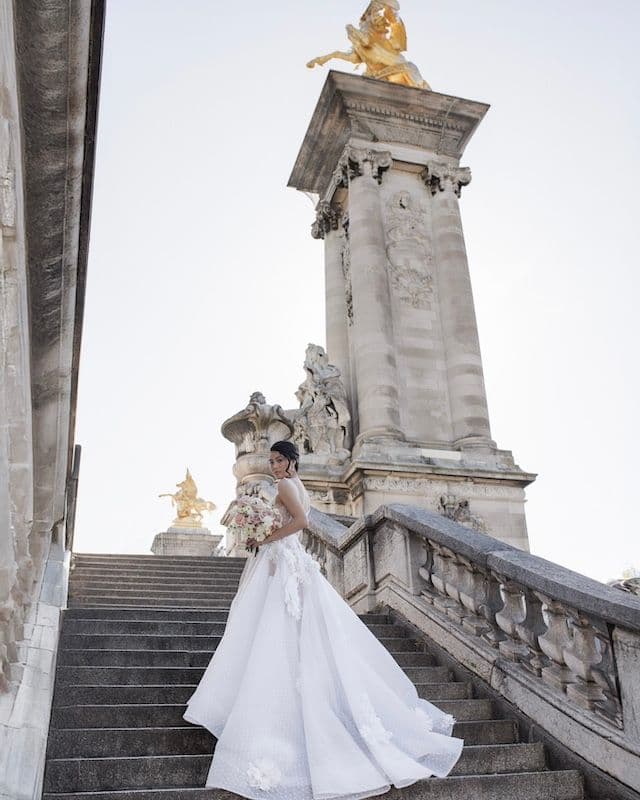Bouquet de Mariée Doux à Paris – Roses & Renoncules