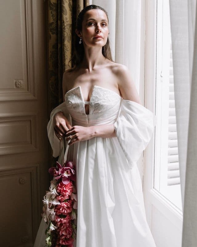 Bouquet de mariée suspendu en style sculptural – Palette rose