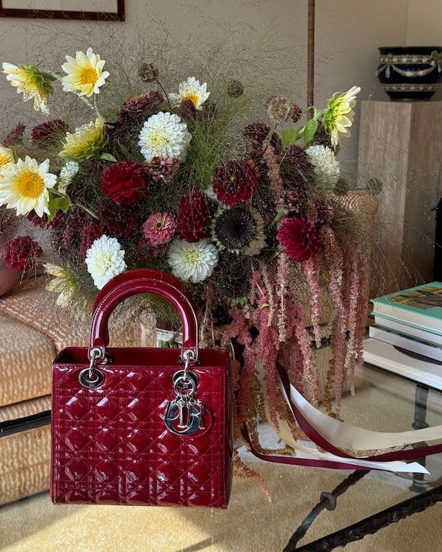 Composition florale automnale dans une riche palette – Tournesols, Dahlias, Panicum