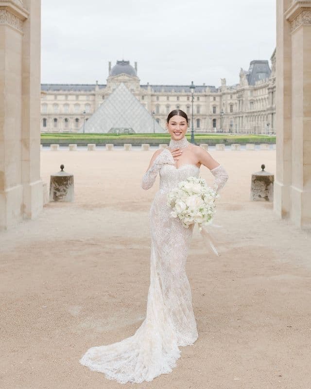 Bouquet de mariée oversize – Élégance blanche en style classique moderne