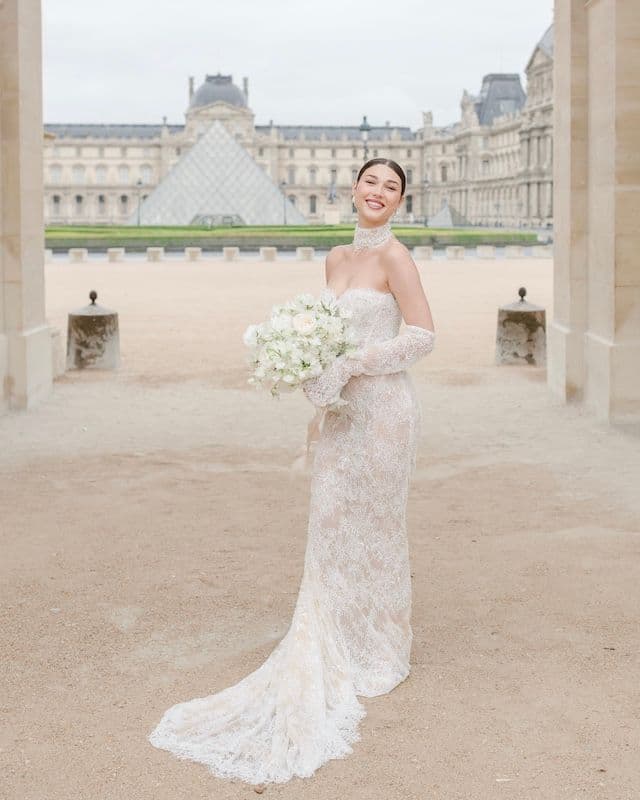 Bouquet de mariée oversize – Élégance blanche en style classique moderne