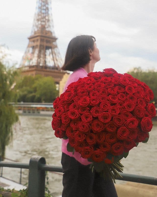 Bouquet de 101 roses rouges 80 cm