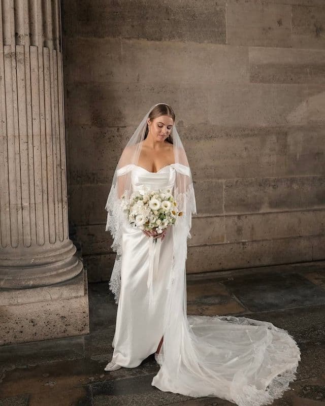 Espace de cérémonie pour elopement – Élégance pastel blanc & vert