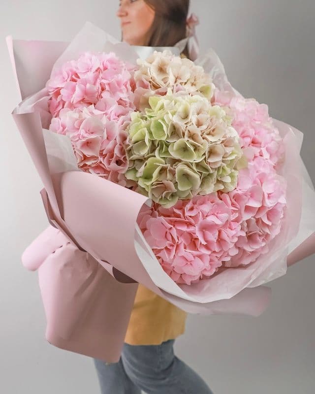 Bouquet de 7 hortensias roses