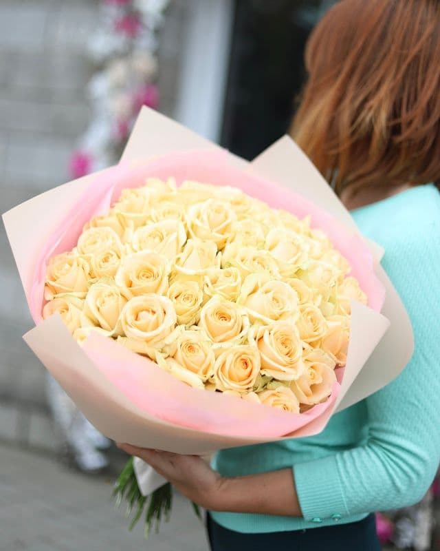 Bouquet de 40 roses Avalanche Crème