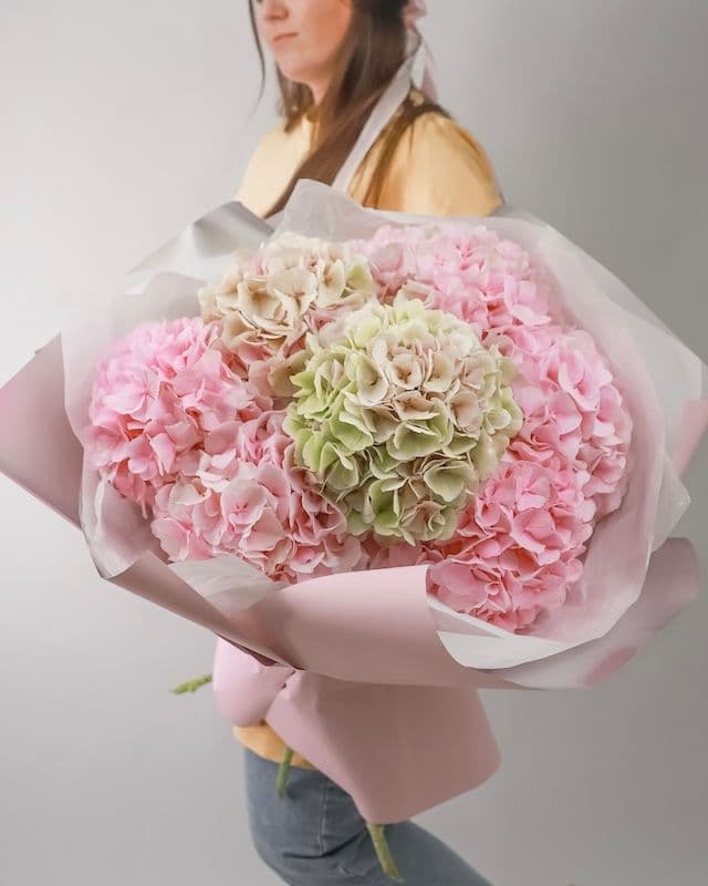 Bouquet de 7 hortensias roses