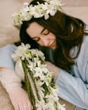 Bouquet de mariée en sac perlé – Orchidée dendrobium et amarante
