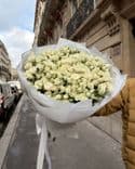 Bouquet de 50 roses blanches branchues