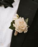 Élégance Verte & Blanche – Fleurs de Mariage à Paris