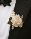 Bouquet de Mariée Blanc à Paris – Callas, Roses Buissonnantes & Oxypetalum