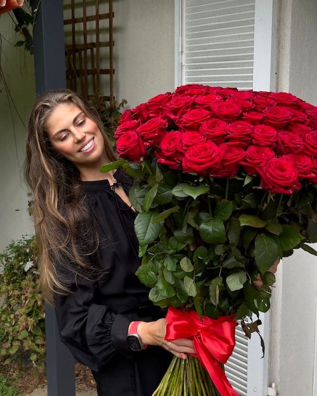 Bouquet de 101 roses rouges 80 cm