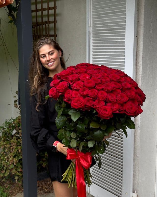 Bouquet de 101 roses rouges 80 cm