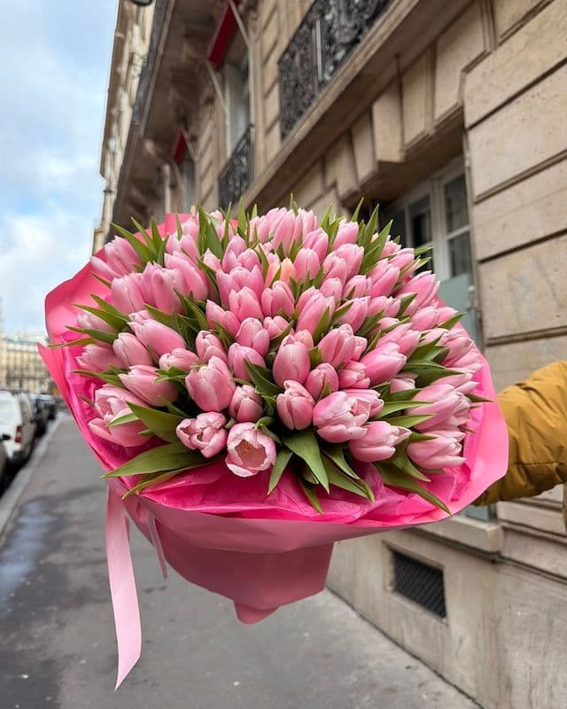 Bouquet de 100 tulipes roses