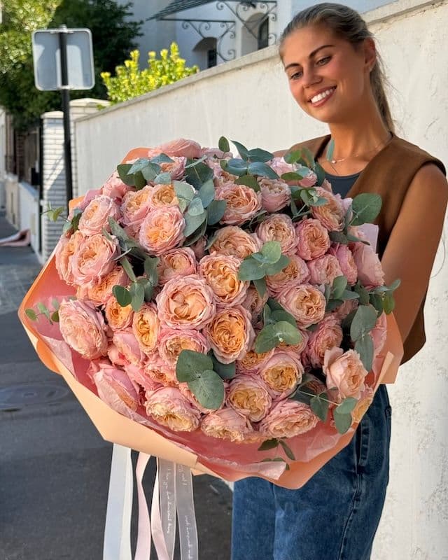 Bouquet de roses Julietta - tendre et généreux