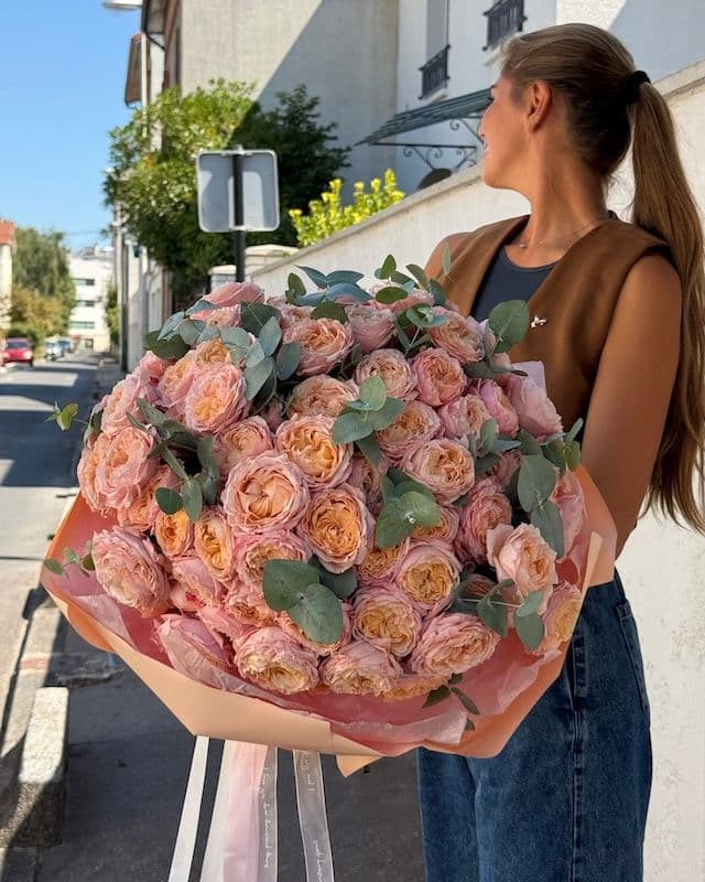 Bouquet de roses Julietta - tendre et généreux