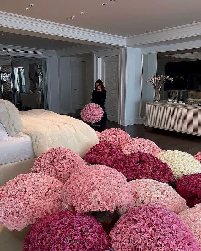 Décoration florale rose pour chambre